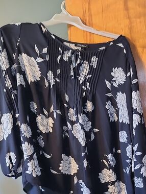 Roz & Ali Navy and White Floral Pintuck Tie-Neck Blouse